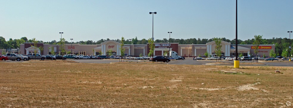 1326 Bush River Rd, Columbia, SC à louer - Photo du bâtiment - Image 2 de 26