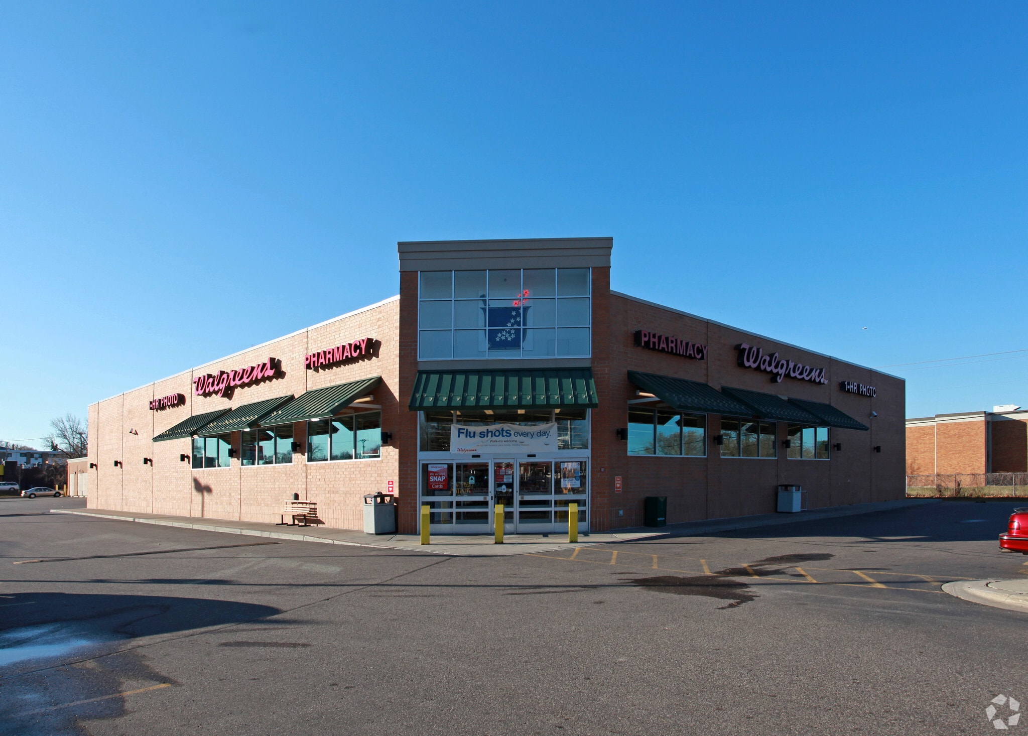 4880 NE Central Ave, Minneapolis, MN for lease Primary Photo- Image 1 of 17