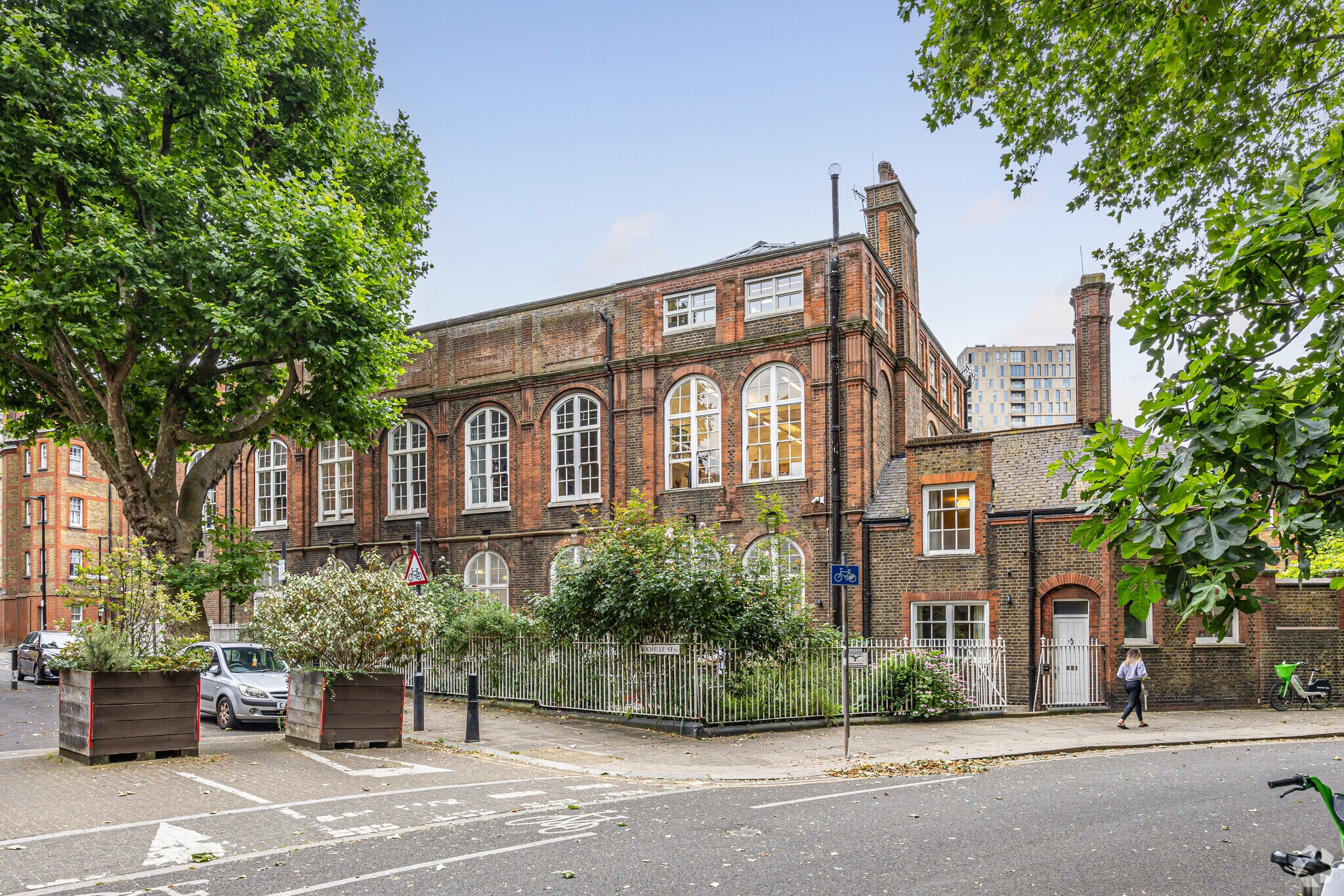 Arnold Cir, London for lease Primary Photo- Image 1 of 9