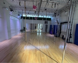 Stirling Way, Borehamwood for lease Interior Photo- Image 2 of 5