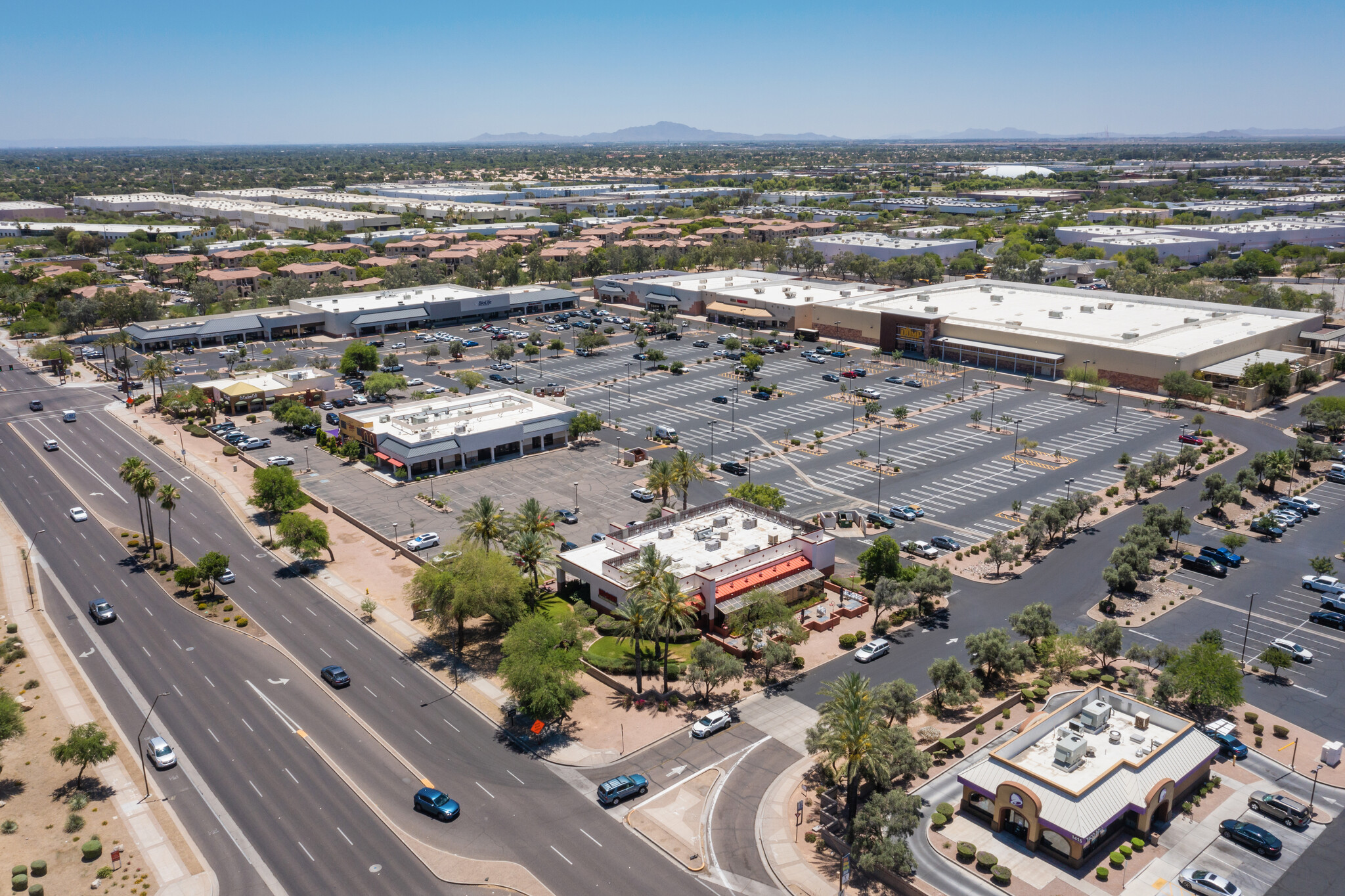 1245-1375 Elliot, Tempe, AZ à vendre Photo du bâtiment- Image 1 de 1