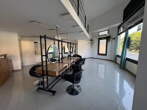 Commerce de détail dans Montcada i Reixac, Barcelona à louer Photo intérieure- Image 2 de 10