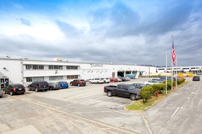 Plus de détails pour 1649 Adrian Rd, Burlingame, CA - Industriel à louer