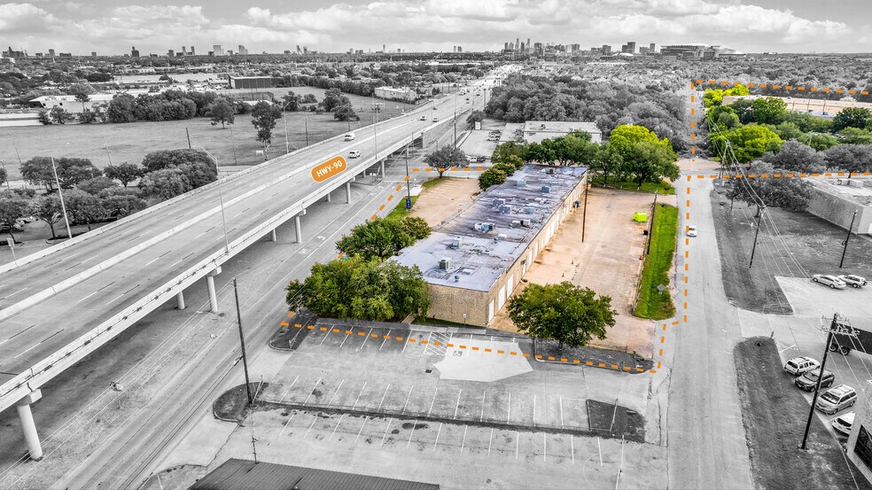 3620 Willowbend Blvd, Houston, TX à louer - Photo du bâtiment - Image 2 de 7