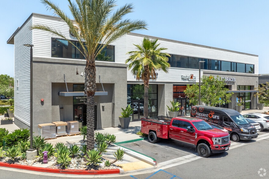 490 N Main St, Corona, CA for lease - Primary Photo - Image 1 of 6
