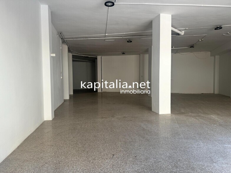 Retail in Ontinyent for lease - Building Photo - Image 2 of 8
