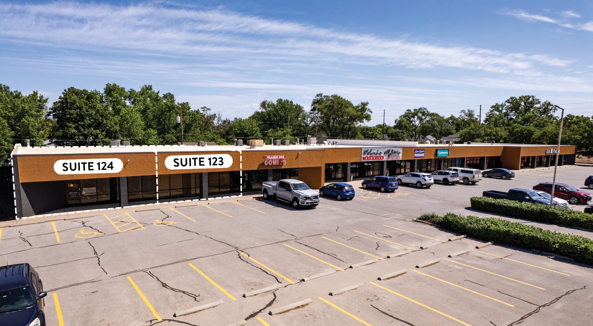 4800 W Maple St, Wichita, KS for lease Primary Photo- Image 1 of 12