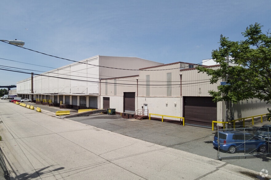 31 Pennsylvania Ave, Kearny, NJ à louer - Photo du bâtiment - Image 2 de 5