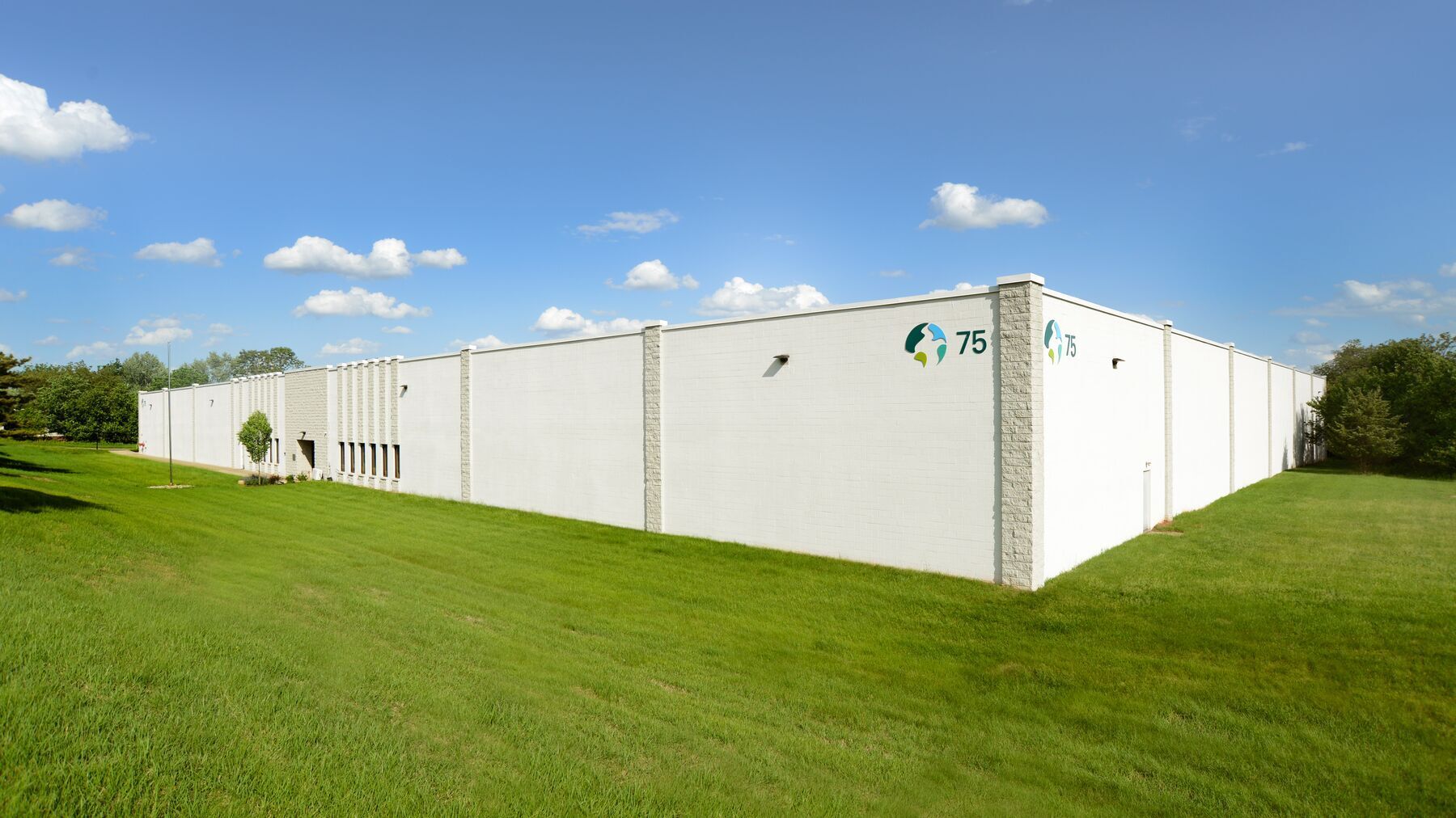 75 Ethel Rd, Edison, NJ for lease Building Photo- Image 1 of 3