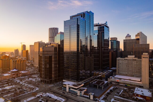Plus de détails pour 215 2nd St SW, Calgary, AB - Bureau, Commerce de détail à louer