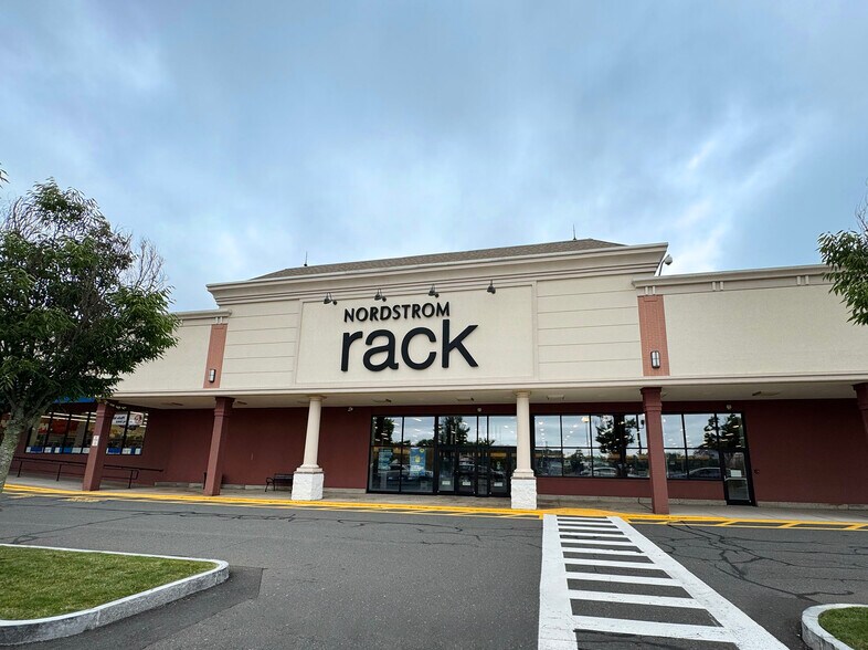 1600 Southeast Rd, Farmington, CT à louer - Photo du bâtiment - Image 2 de 15