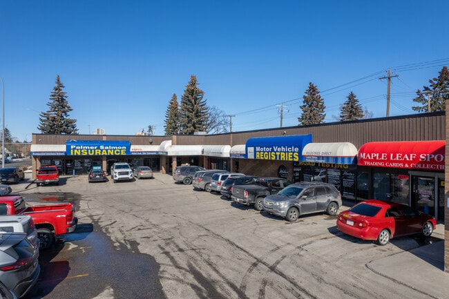 Plus de détails pour 2400 Centre St NE, Calgary, AB - Bureau/Commerce de détail à louer