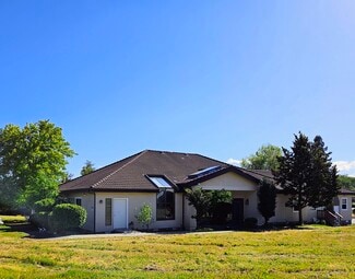 Plus de détails pour 181 NW Bunnell Ave, Grants Pass, OR - Multi-résidentiel à vendre
