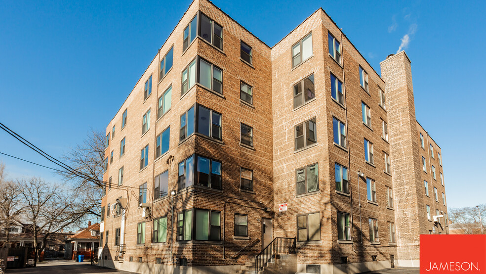 7846 S South Shore Dr, Chicago, IL for sale - Building Photo - Image 3 of 10