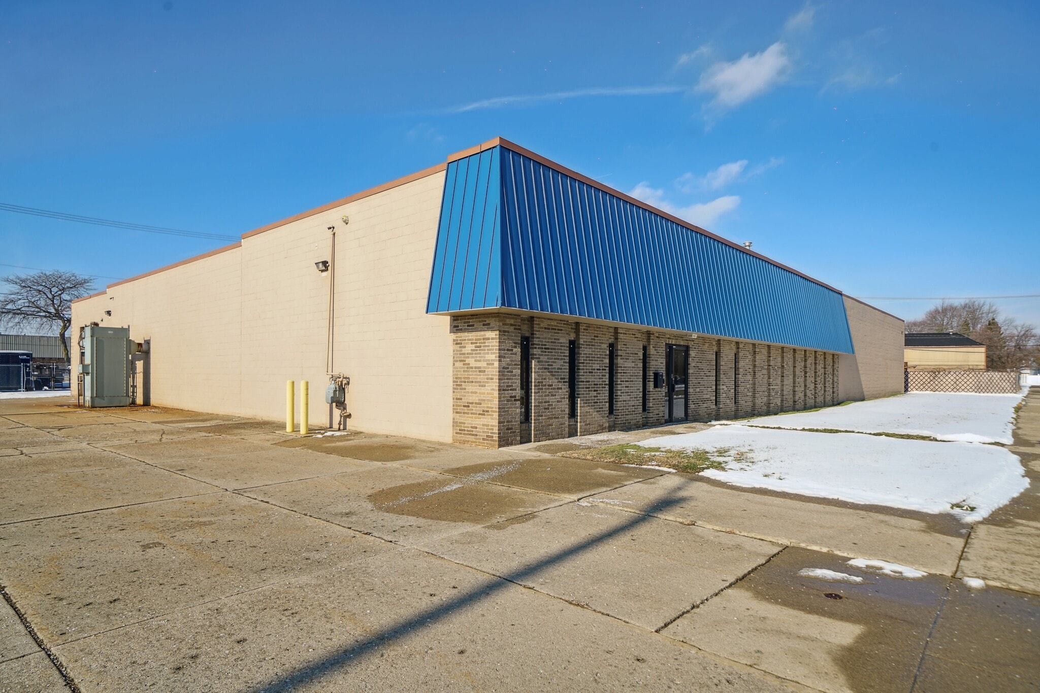 4082 Sixth St, Wyandotte, MI for lease Building Photo- Image 1 of 6
