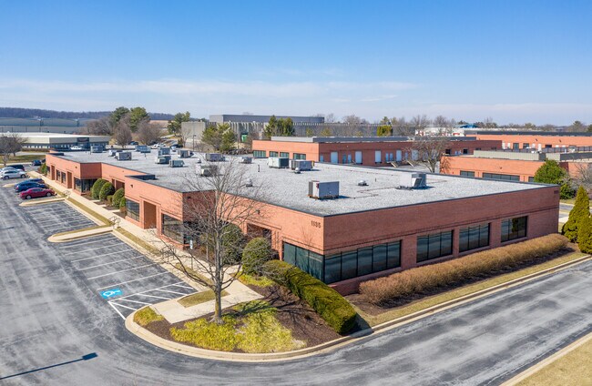 Plus de détails pour 125 Airport Dr, Westminster, MD - Local d'activités à louer