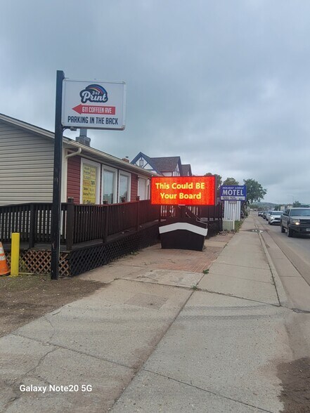 611 Coffeen Ave, Sheridan, WY à louer - Photo du bâtiment - Image 3 de 7