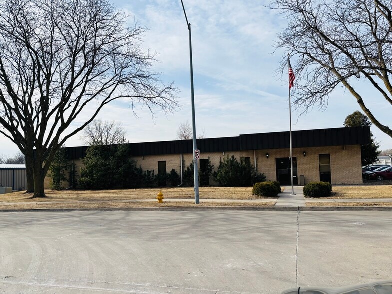 2024 NW 92nd Ct, Clive, IA for sale - Building Photo - Image 3 of 3