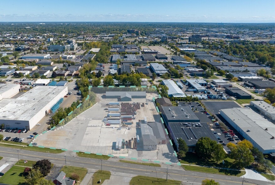 1258 Rochester Rd, Troy, MI for sale - Building Photo - Image 1 of 8
