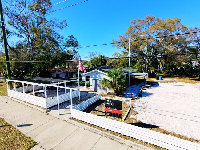 Plus de détails pour 5145 Gulfport Blvd S, Gulfport, FL - Commerce de détail à vendre
