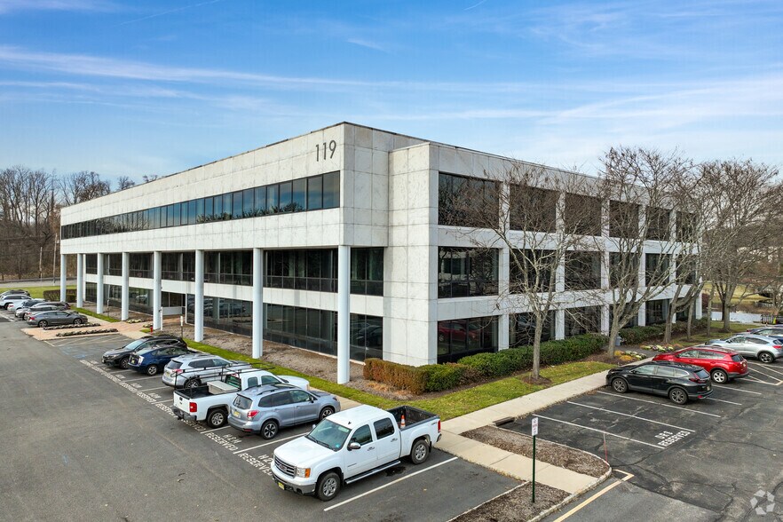 119 Cherry Hill Rd, Parsippany, NJ à vendre - Photo du bâtiment - Image 2 de 5