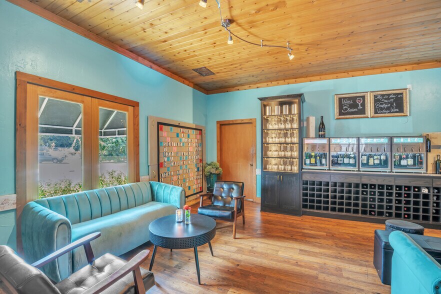 7778 Highway 42, Egg Harbor, WI à vendre - Photo du bâtiment - Image 2 de 48