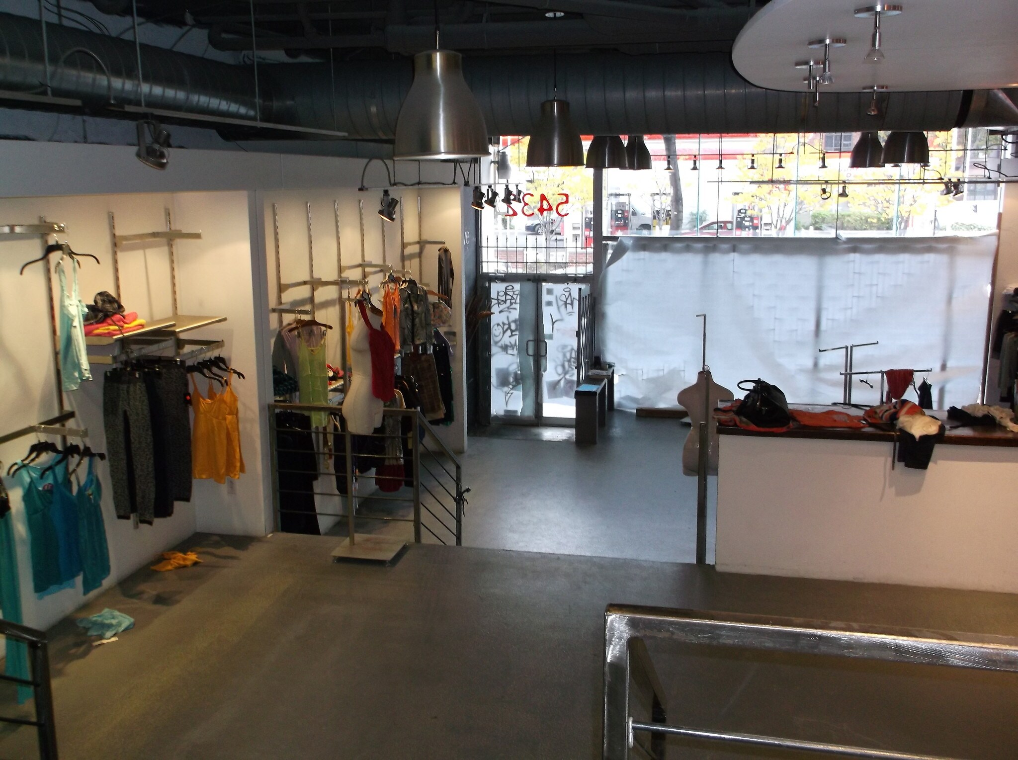 5428 Boul Saint-Laurent, Montréal, QC for sale Building Photo- Image 1 of 1