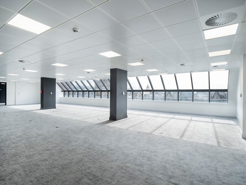 8 Nelson Mandela Pl, Glasgow à louer - Photo intérieure - Image 2 de 41