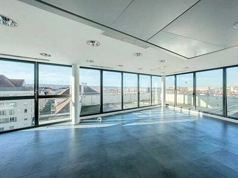 Rueil-Malmaison, HDS 92500 - - - Photo intérieure - Image 1 of 6