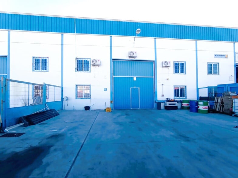 Industrial in Valdemoro, Madrid for sale - Primary Photo - Image 1 of 7