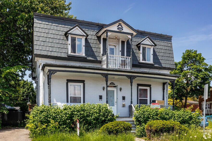 3671-3671A Ch Du Souvenir, Laval, QC à vendre - Photo du bâtiment - Image 2 de 2