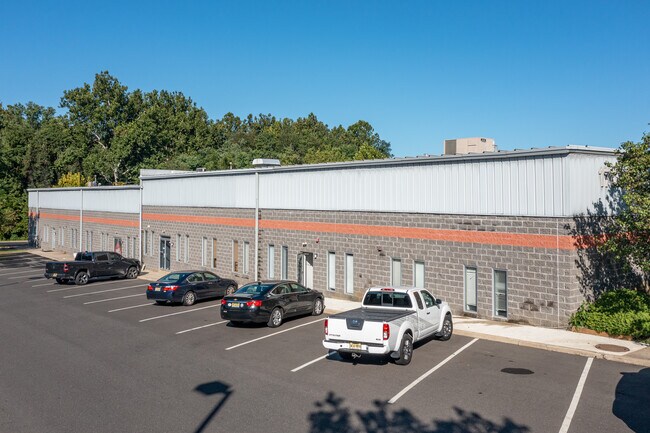 Plus de détails pour 1703 Industrial Hwy, Cinnaminson, NJ - Local d'activités à louer