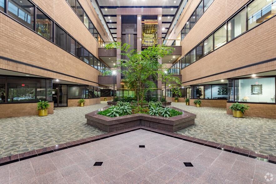 10800 Midlothian Tpke, North Chesterfield, VA à louer - Photo intérieure - Image 3 de 10