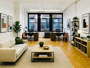 262 W 38th St, New York, NY for lease Interior Photo- Image 1 of 4