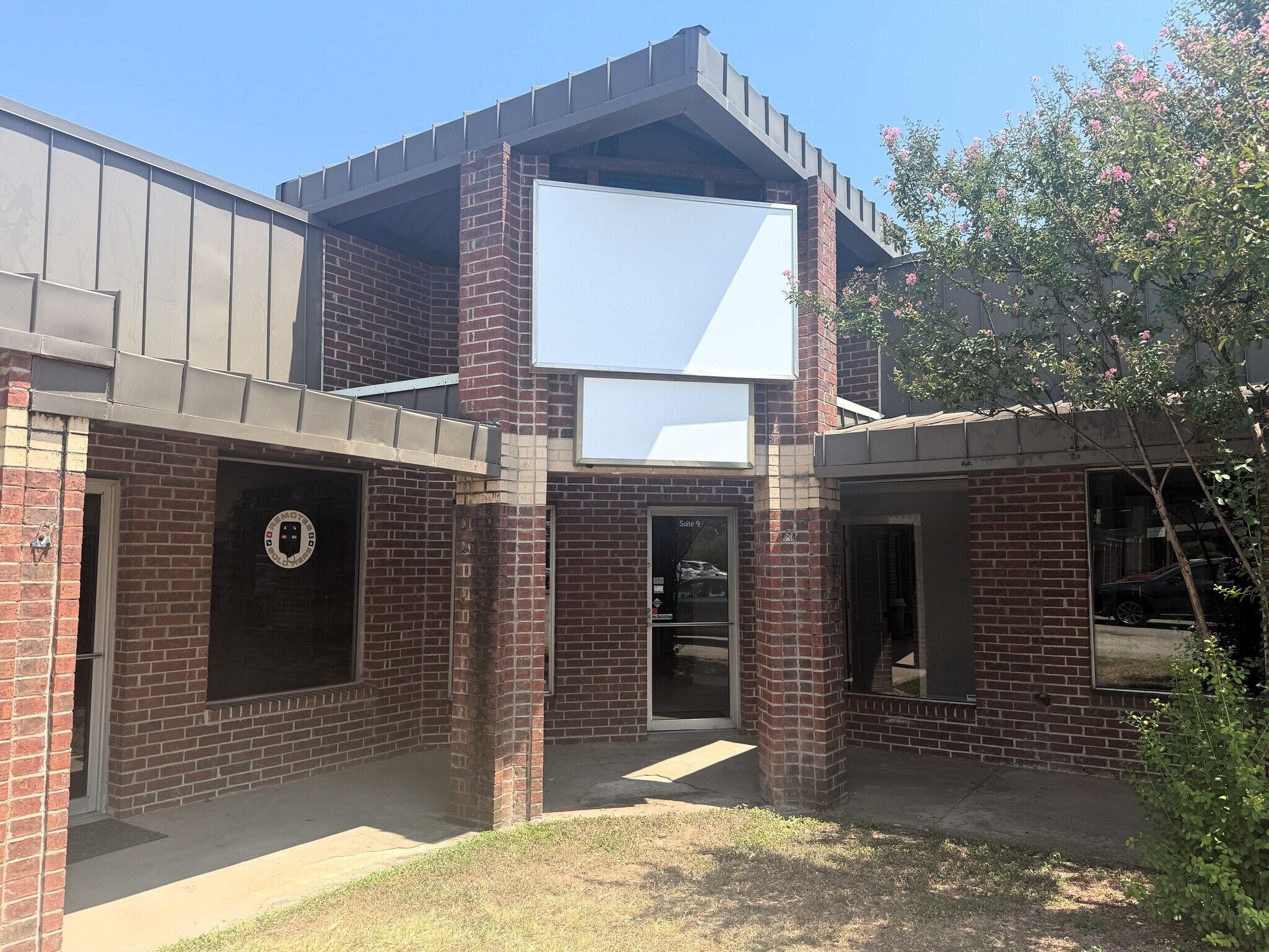 600 S Bell Blvd, Cedar Park, TX for lease Building Photo- Image 1 of 7