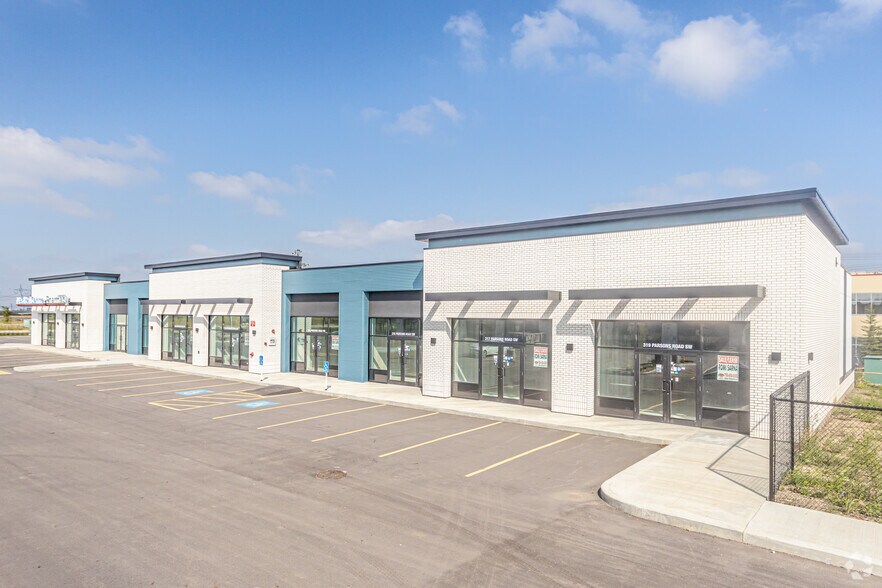 321 Parsons Rd SW, Edmonton, AB à vendre - Photo du bâtiment - Image 3 de 3