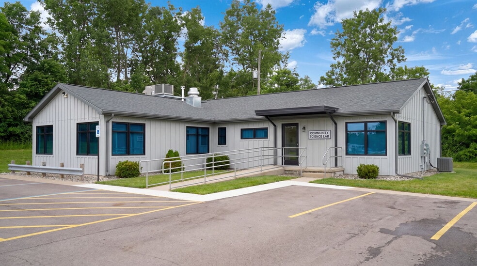 3165 County Farm Rd, Jackson, MI for sale - Building Photo - Image 3 of 48