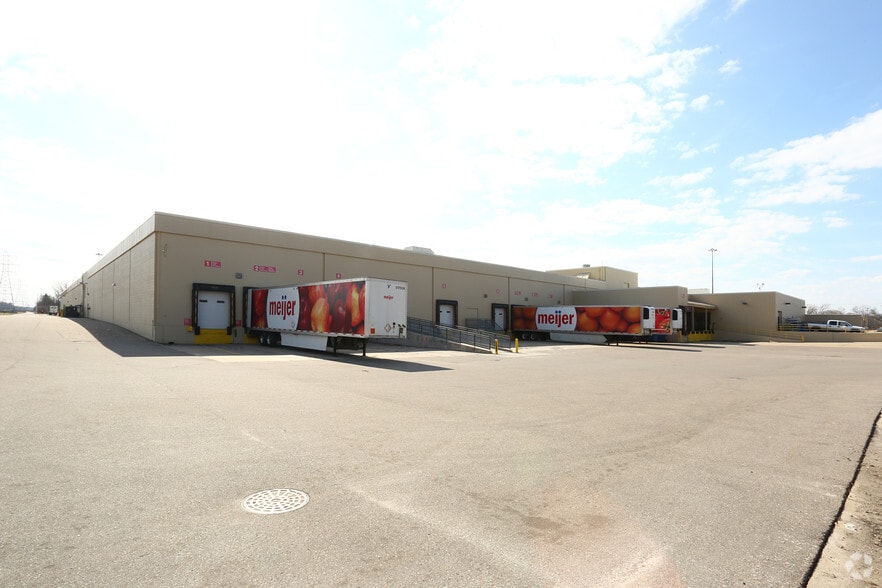 2333 S Center Rd, Burton, MI for lease - Building Photo - Image 3 of 3