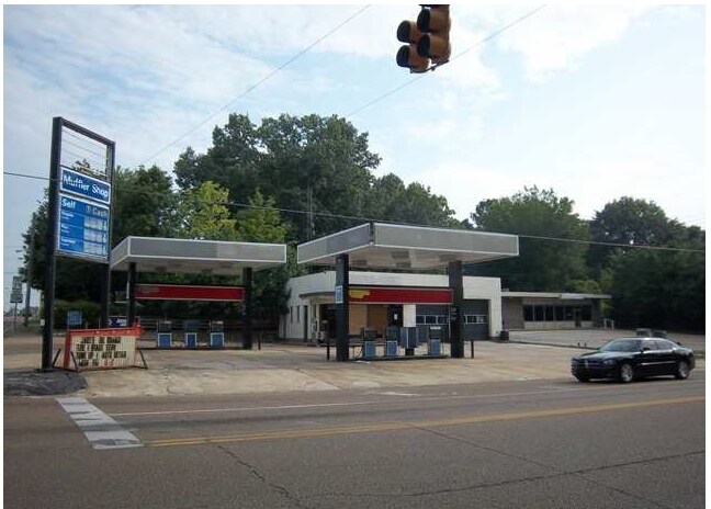 More details for 2115 E Main St, Humboldt, TN - Retail for Sale