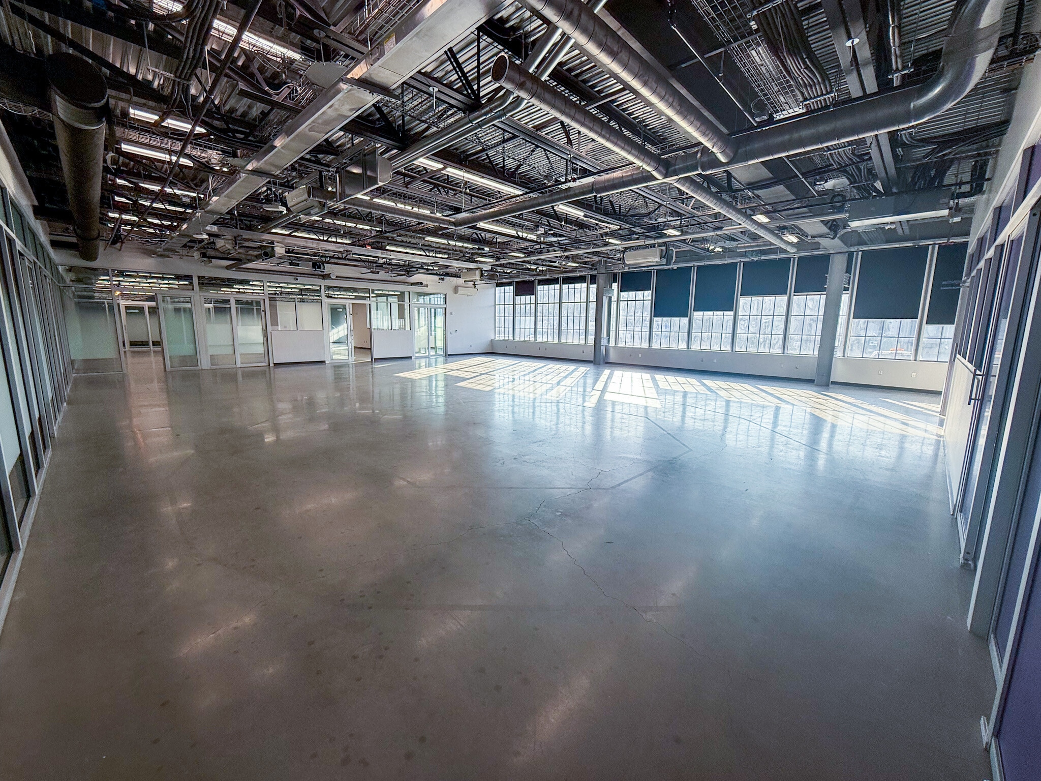 78 John Miller Way, Kearny, NJ à louer Photo intérieure- Image 1 de 1