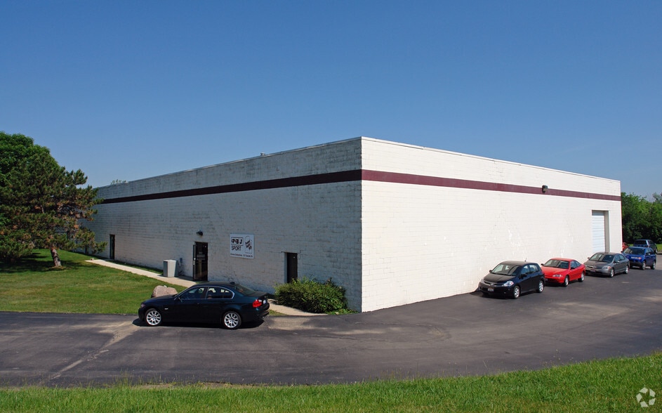 911 Senate Dr, Dayton, OH for lease - Building Photo - Image 3 of 3