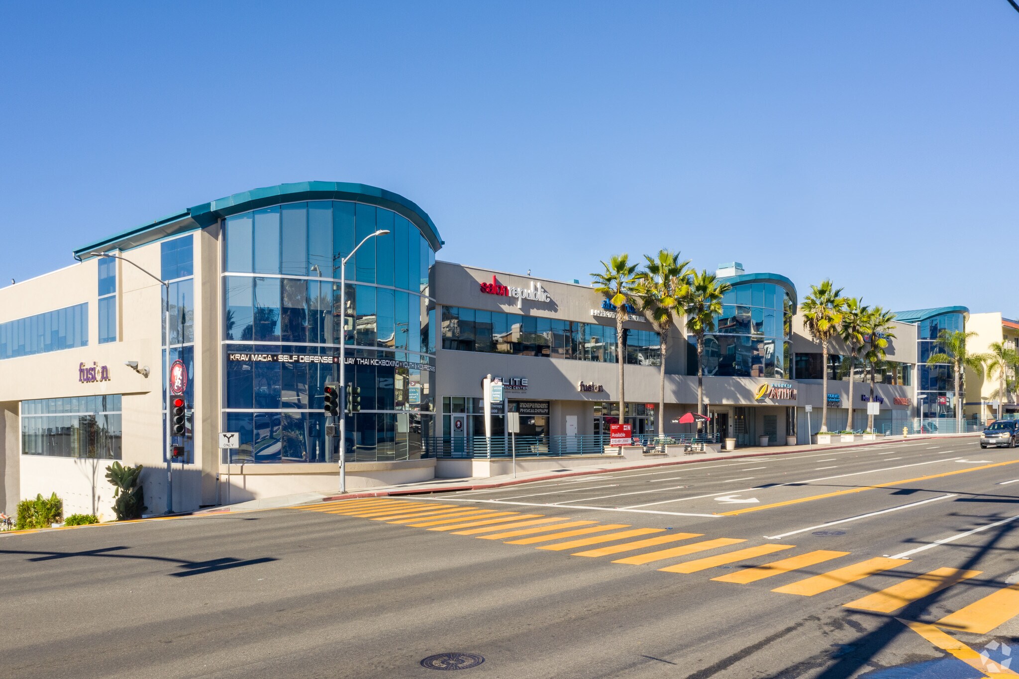 1601 Pacific Coast Hwy, Hermosa Beach, CA à louer Photo du bâtiment- Image 1 de 17