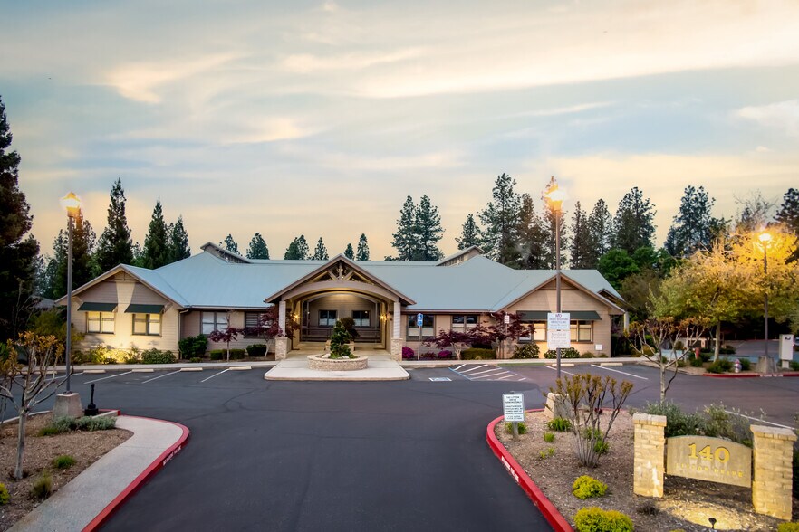 140 Litton Dr, Grass Valley, CA for lease - Building Photo - Image 2 of 11