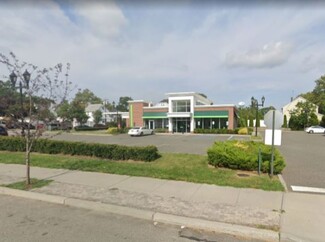 Plus de détails pour 700 Willis Ave, Williston Park, NY - Vente au détail à louer