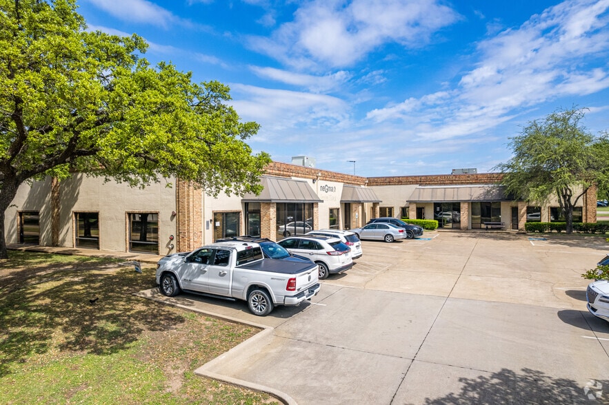 4215 N Beltwood Pky, Dallas, TX for lease - Building Photo - Image 2 of 25