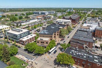 85 E 8th St, Holland, MI - aerial  map view