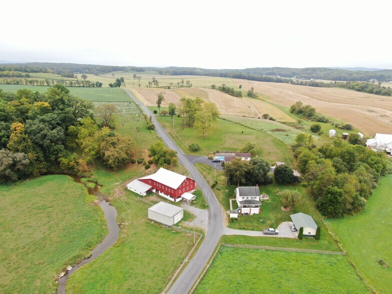 4407 Burket Rd, Tyrone, PA à vendre - Photo principale - Image 2 de 43