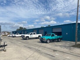 4260 James St, Port Charlotte FL - Warehouse