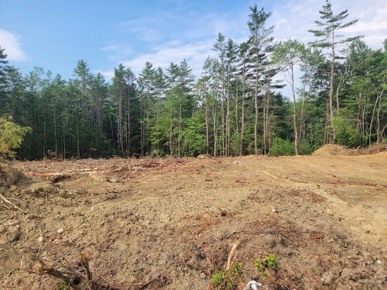 680-2 680-2 John Stark Hwy, Newport, NH à vendre - Photo du bâtiment - Image 3 de 9