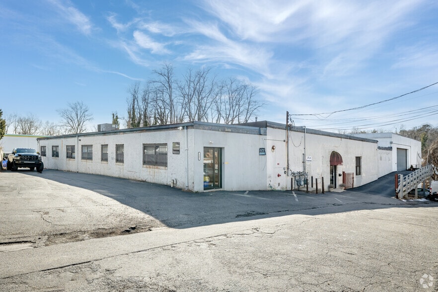 100 Carney St, Glen Cove, NY for sale - Building Photo - Image 3 of 20